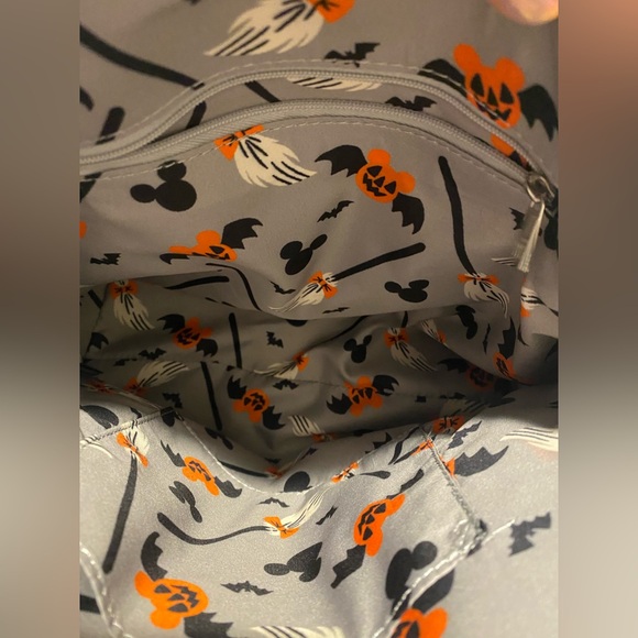 Loungefly Disney Mickey and Minnie All Over Halloween Crossbody Handbag - EUC - Picture 6 of 12